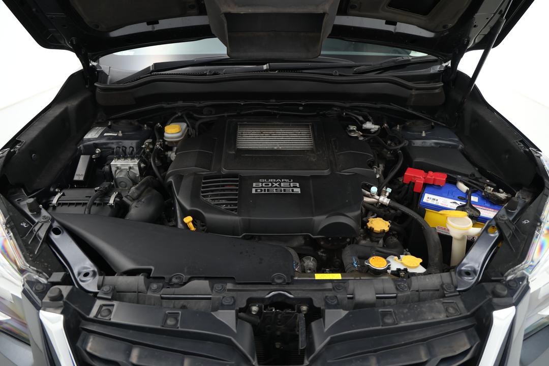 2017 Subaru Forester 2.0d-s, Automatic, 140774 km, Open Bonnet (Engine)