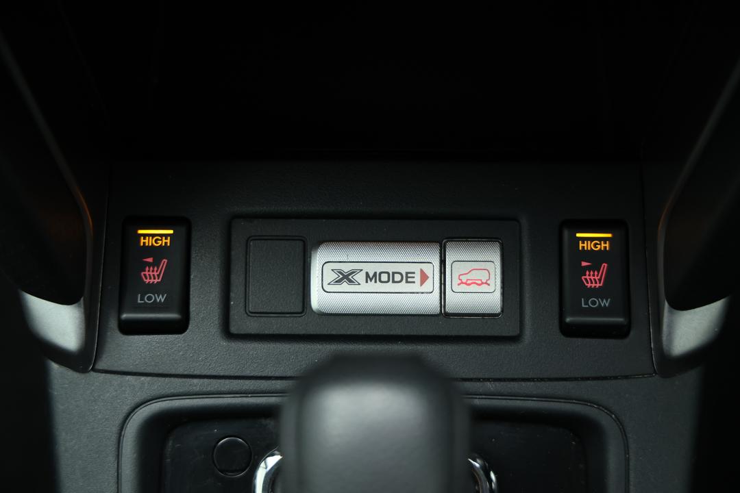 2017 Subaru Forester 2.0d-s, Automatic, 140774 km, Right Side Front Door Cabin View