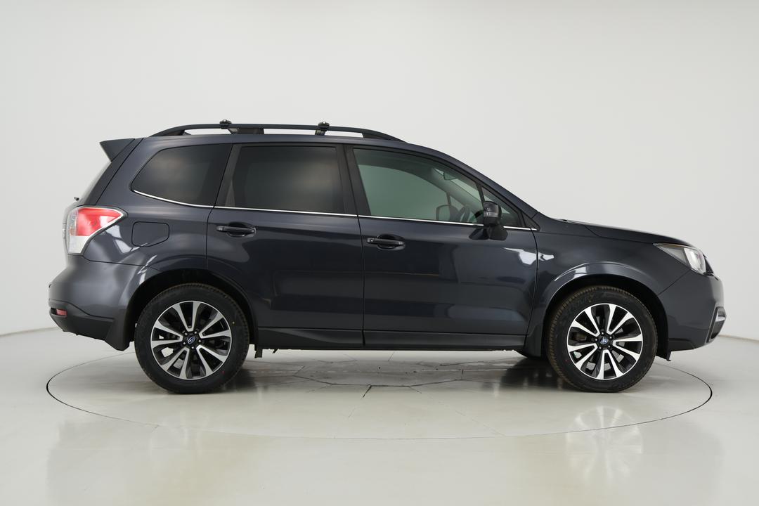 2017 Subaru Forester 2.0d-s, Automatic, 140774 km, Right Side View