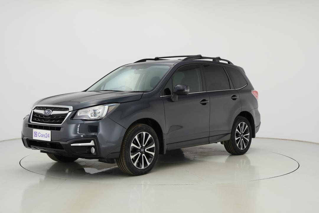 2017 Subaru Forester 2.0d-s, Automatic, 140774 km, Left Front Diagonal (45- Degree) View