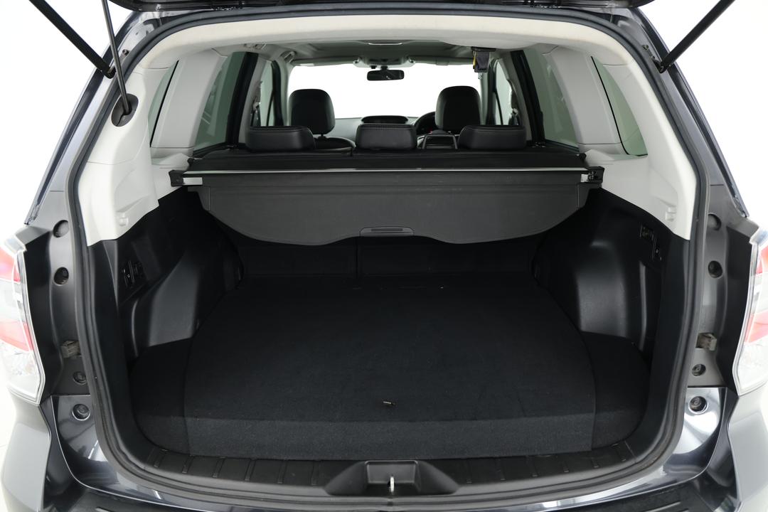 2017 Subaru Forester 2.0d-s, Automatic, 140774 km, Boot Inside View