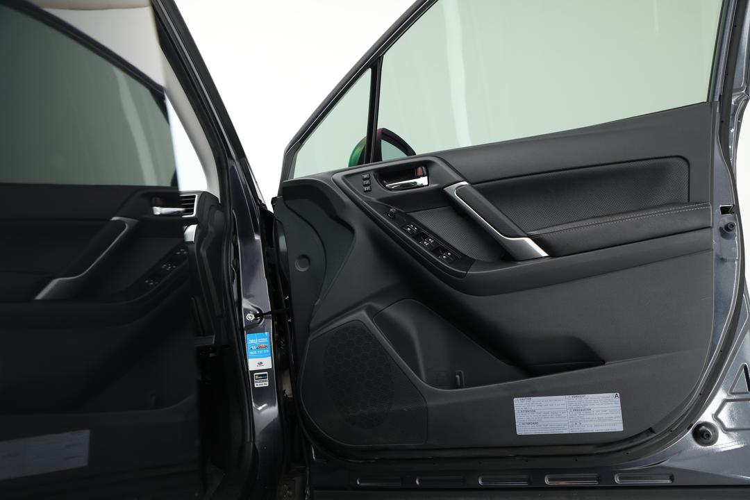 2017 Subaru Forester 2.0d-s, Automatic, 140774 km, Speaker View