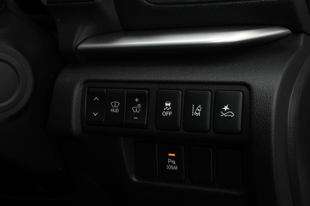 2017 Mitsubishi Eclipse Cross Exceed (2WD), Automatic, 145326 km, Drivers Side Adjustment Panel
