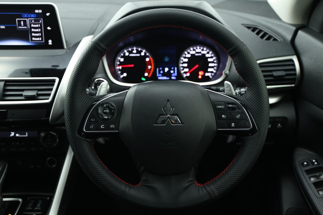 2017 Mitsubishi Eclipse Cross Exceed (2WD), Automatic, 145326 km, Gear Lever 