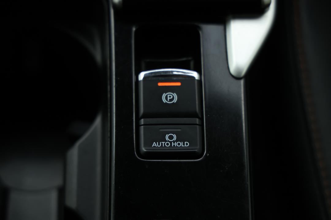 2017 Mitsubishi Eclipse Cross Exceed (2WD), Automatic, 145326 km, On-Roof Controls/Sunglass holder