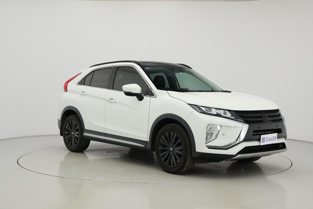 2017 Mitsubishi Eclipse Cross Exceed (2WD), Automatic, 145326 km, Right Front Diagonal (45- Degree) View