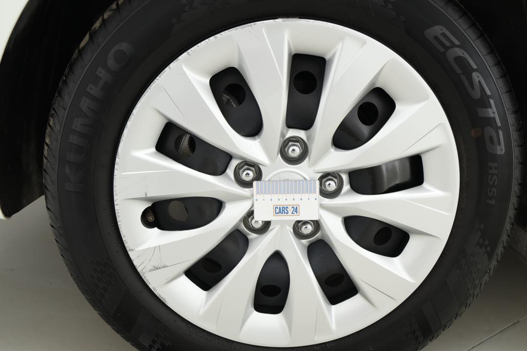 2024 Kia Cerato S Safety Pack, Automatic, 54298 km, Wheels Rim Front RHS Gutter Rash
