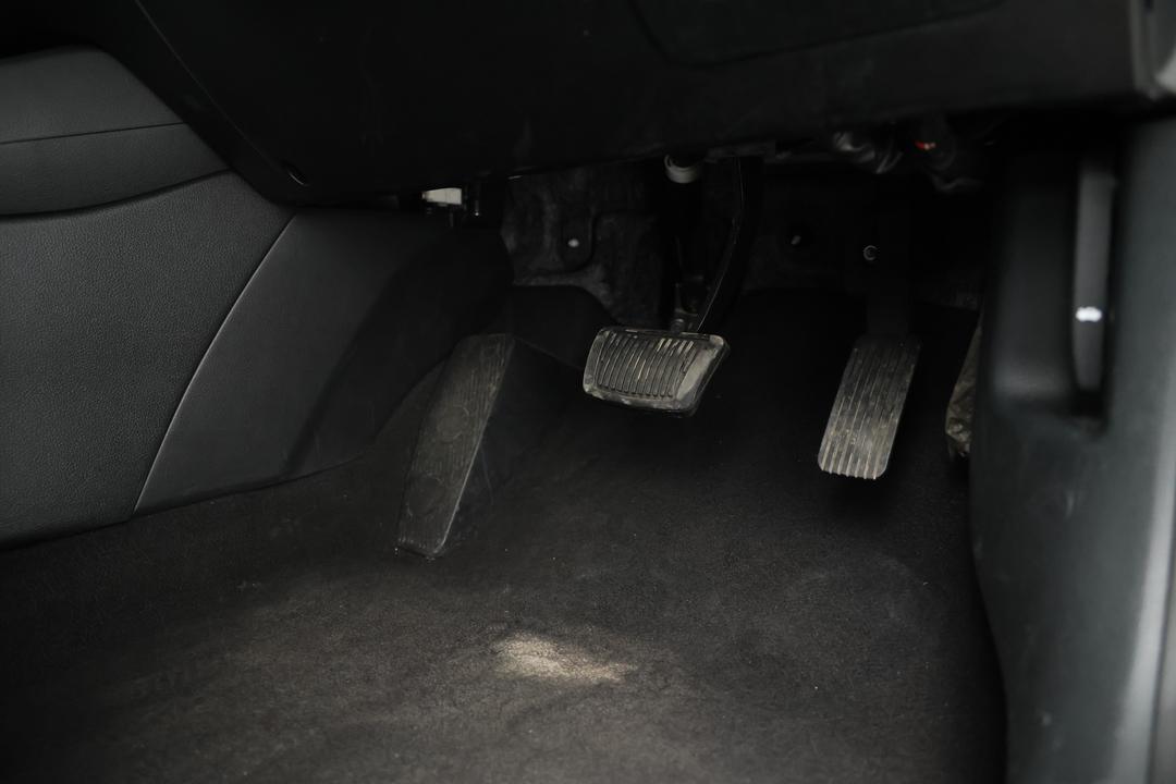 2024 Kia Cerato S Safety Pack, Automatic, 54298 km, On-Roof Controls/Sunglass holder