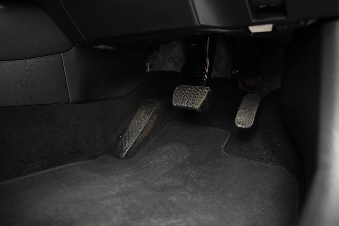 2023 Toyota Corolla Ascent Sport Hybrid, Automatic, 12992 km, Utility Switches/Buttons
