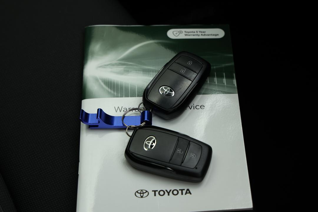 2023 Toyota Corolla Ascent Sport Hybrid, Automatic, 12992 km, Handbrake