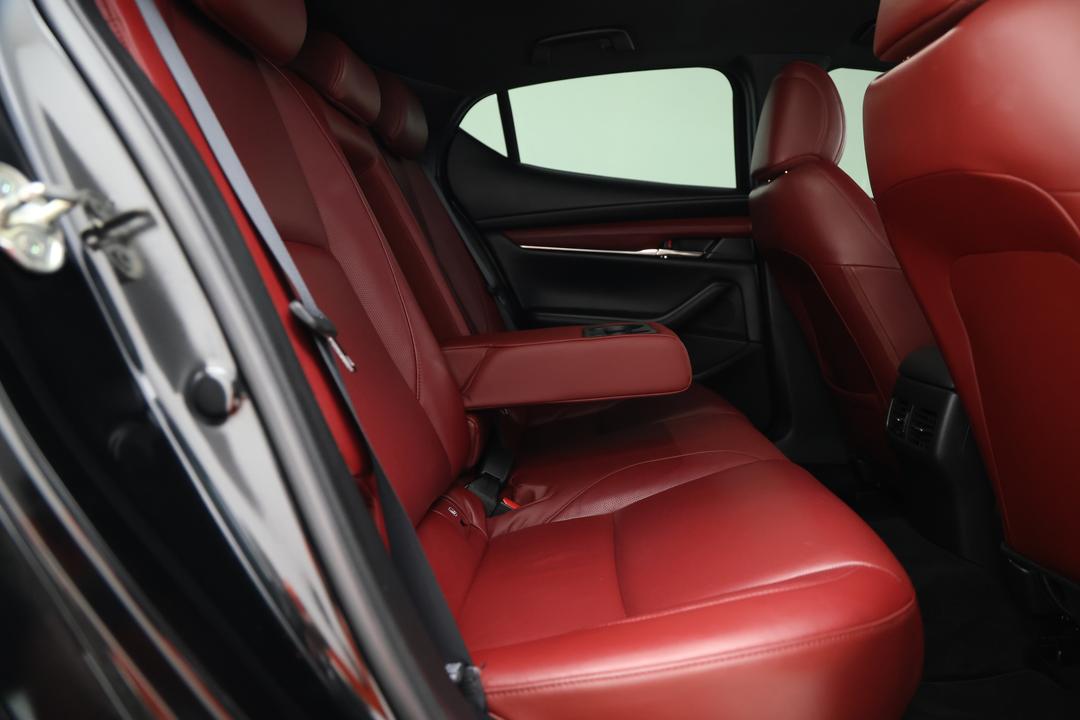 2021 Mazda 3 G25 Astina, Automatic, 83683 km, Right Side Rear Door Cabin View