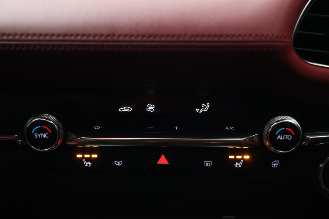 2021 Mazda 3 G25 Astina, Automatic, 83683 km, Right Side Front Door Cabin View