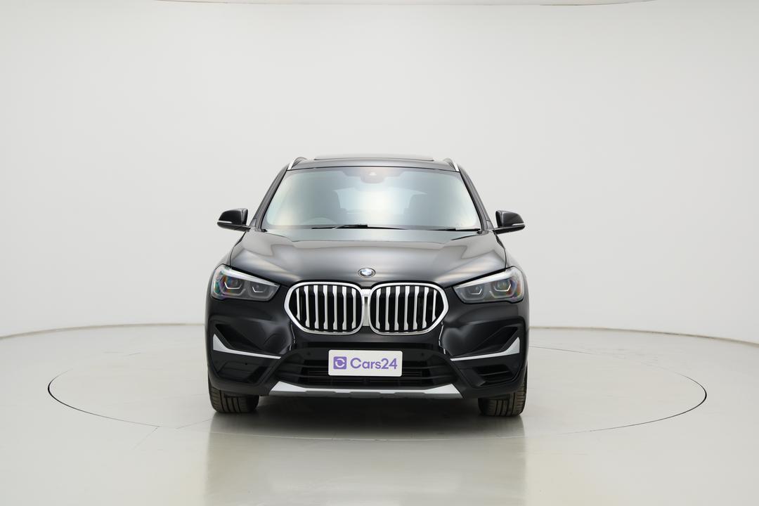 2022 BMW X1 sDrive 18i, Automatic, 29658 km, Front View
