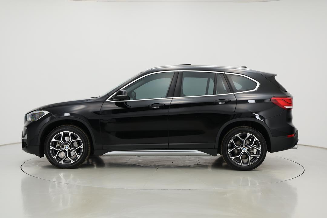 2022 BMW X1 sDrive 18i, Automatic, 29658 km, Left Side View