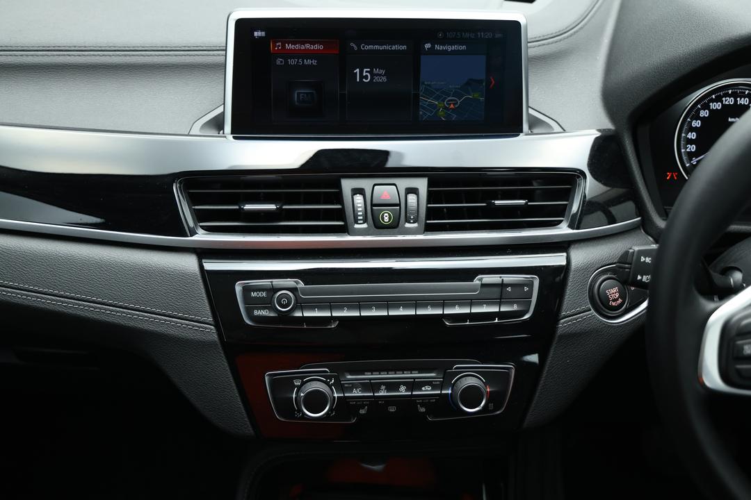 2022 BMW X1 sDrive 18i, Automatic, 29658 km, Right Side Front Door Cabin View