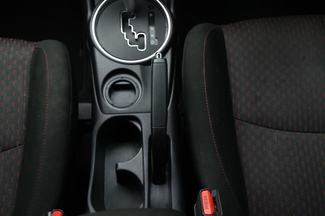 2017 Mitsubishi ASX Ls (2WD), Automatic, 101514 km, Gear Lever 