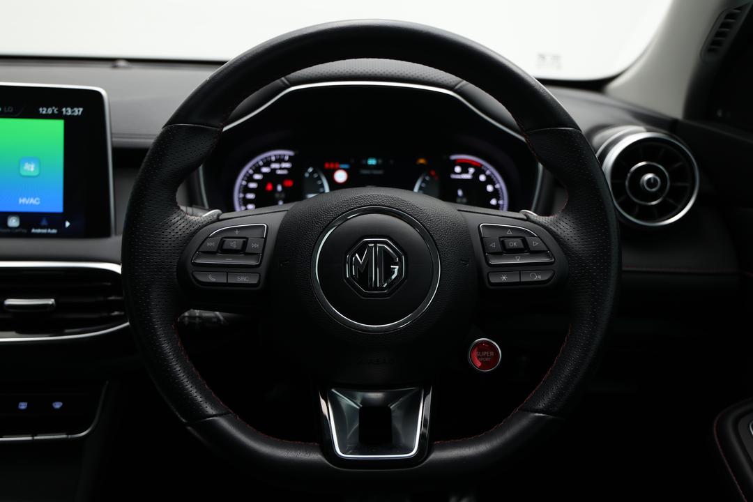2021 MG HS Excite X, Automatic, 40402 km, Center Console