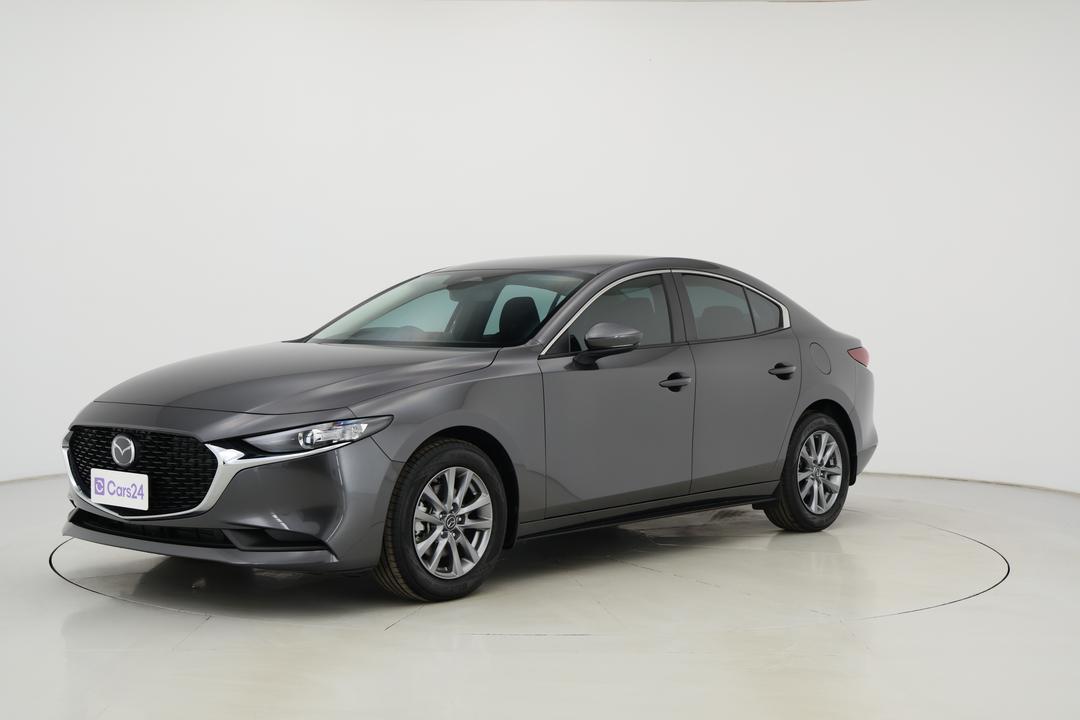 2024 Mazda 3 G20 Pure, Automatic, 16983 km, Left Front Diagonal (45- Degree) View