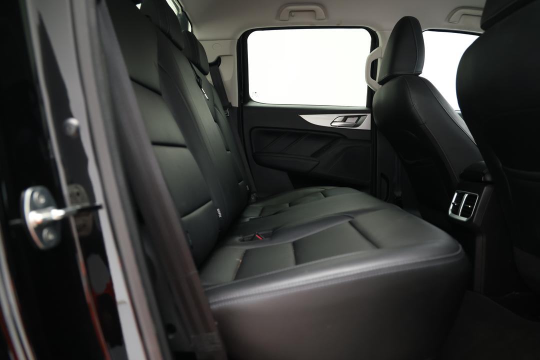 2022 GWM Ute Cannon-l (4x4), Automatic, 78202 km, Boot Inside View with Luggage