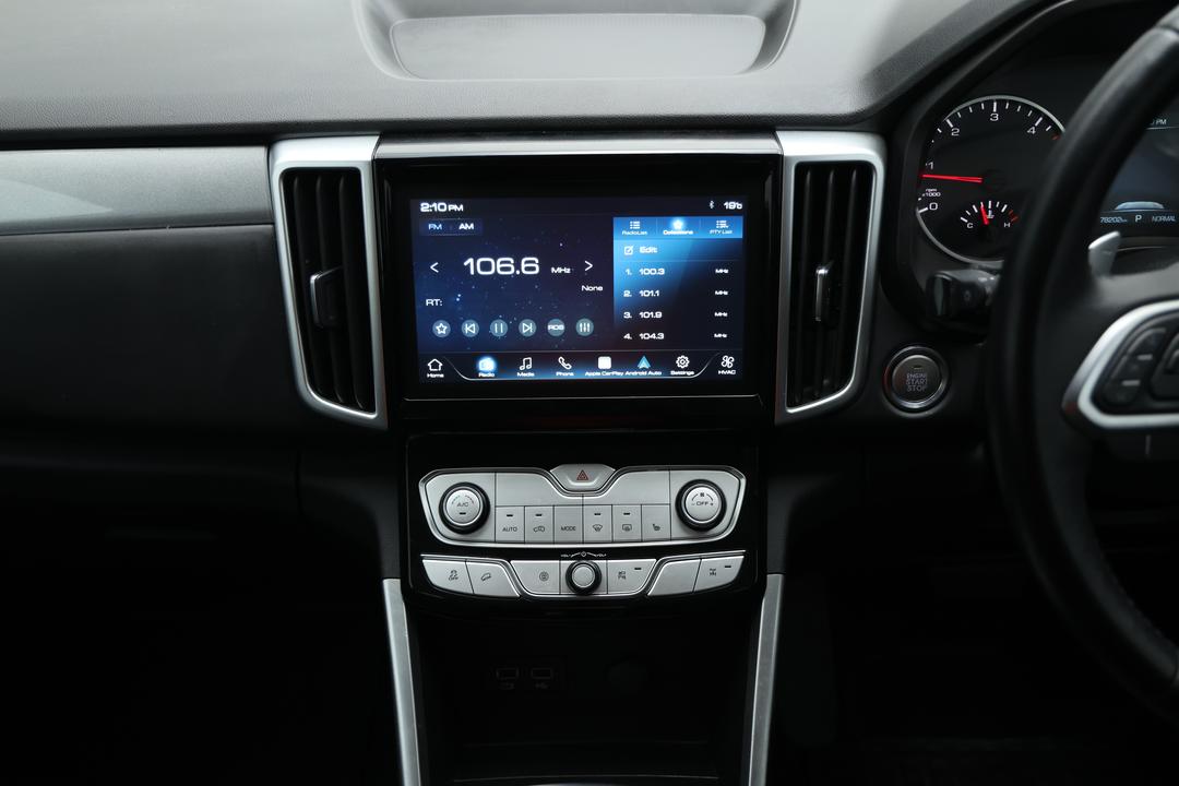 2022 GWM Ute Cannon-l (4x4), Automatic, 78202 km, Dashboard View