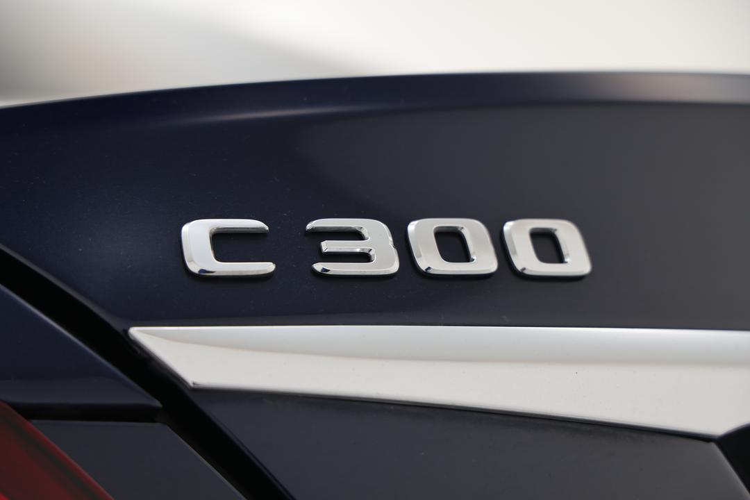 2021 Mercedes-benz C300 C300, Automatic, 49874 km, Badge (Boot Left Side)