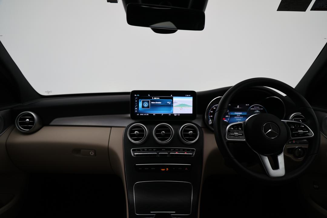 2021 Mercedes-benz C300 C300, Automatic, 49874 km, Dashboard View