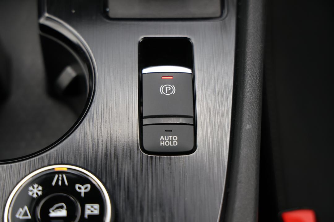 2024 Nissan X-trail St (4WD) 7 Seat, Automatic, 22789 km, Right Side Front Door Cabin View