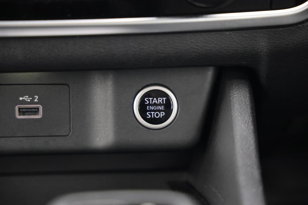 2024 Nissan X-trail St (4WD) 7 Seat, Automatic, 22789 km, Keyless / Button Start