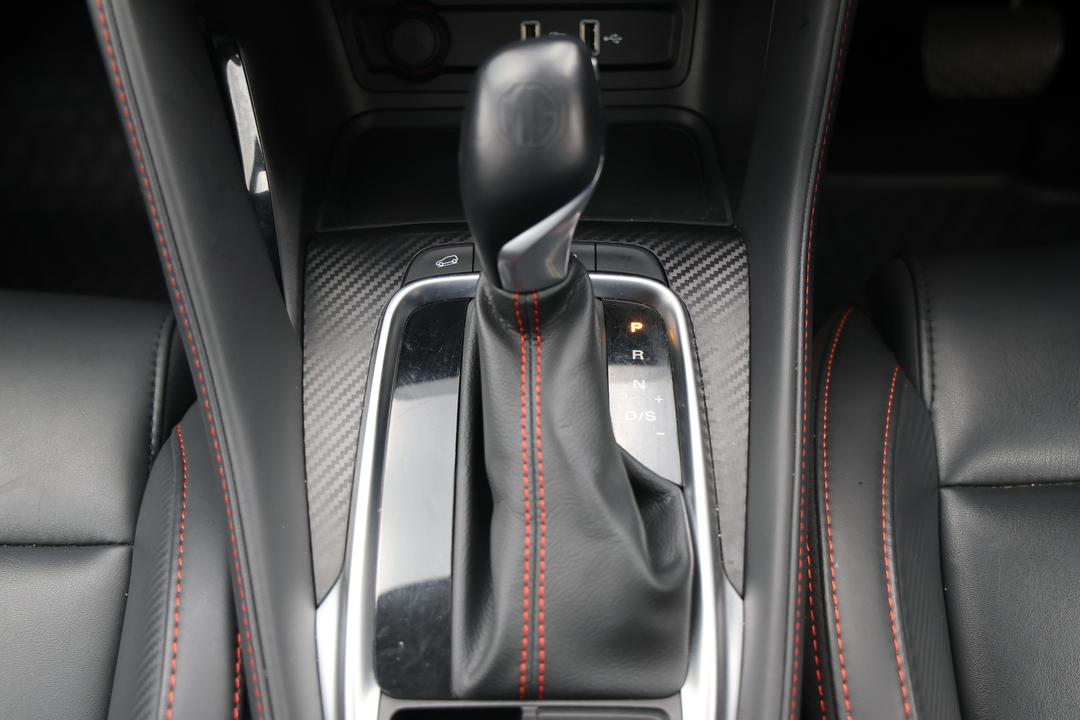 2024 MG Zst Vibe, Automatic, 24154 km, Gear Lever 