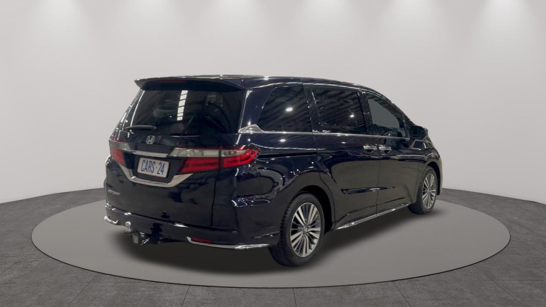 Right Back Diagonal (45- Degree) View