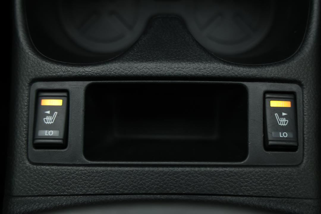 2016 Nissan X-trail St-l 7 Seat (FWD), Automatic, 106249 km, Steering Wheel Close-up