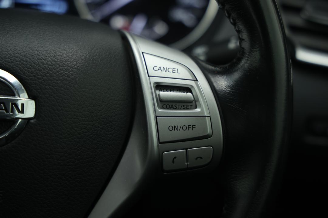 2016 Nissan X-trail St-l 7 Seat (FWD), Automatic, 106249 km, On-Roof Controls/Sunglass holder