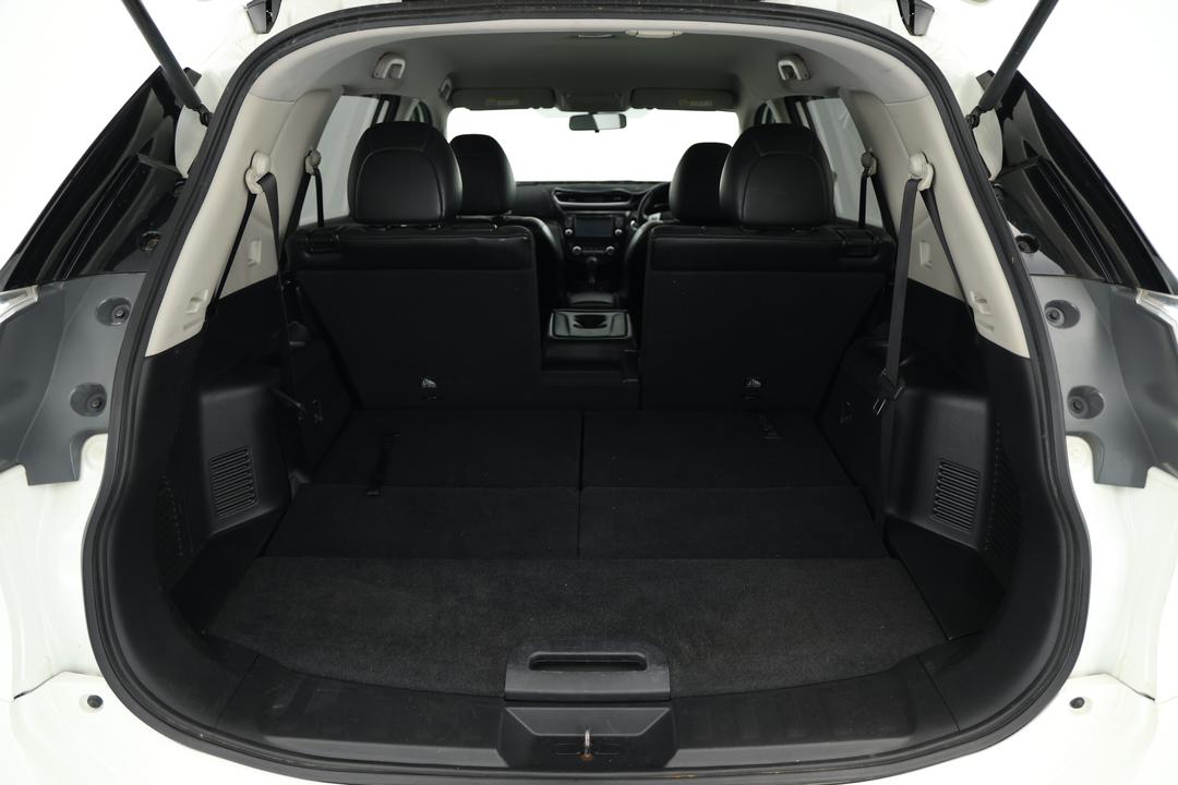 2016 Nissan X-trail St-l 7 Seat (FWD), Automatic, 106249 km, Boot Inside View