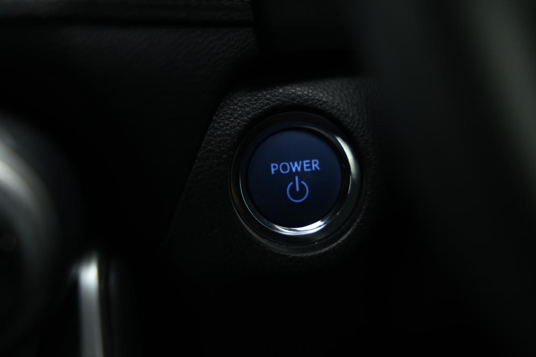 2021 Toyota RAV4 Gx (AWD) Hybrid, Automatic, 45467 km, Infotainment System