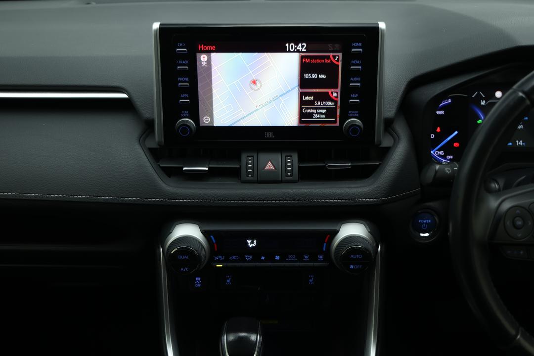 2020 Toyota RAV4 Cruiser (AWD) Hybrid, Automatic, 154992 km, Infotainment System