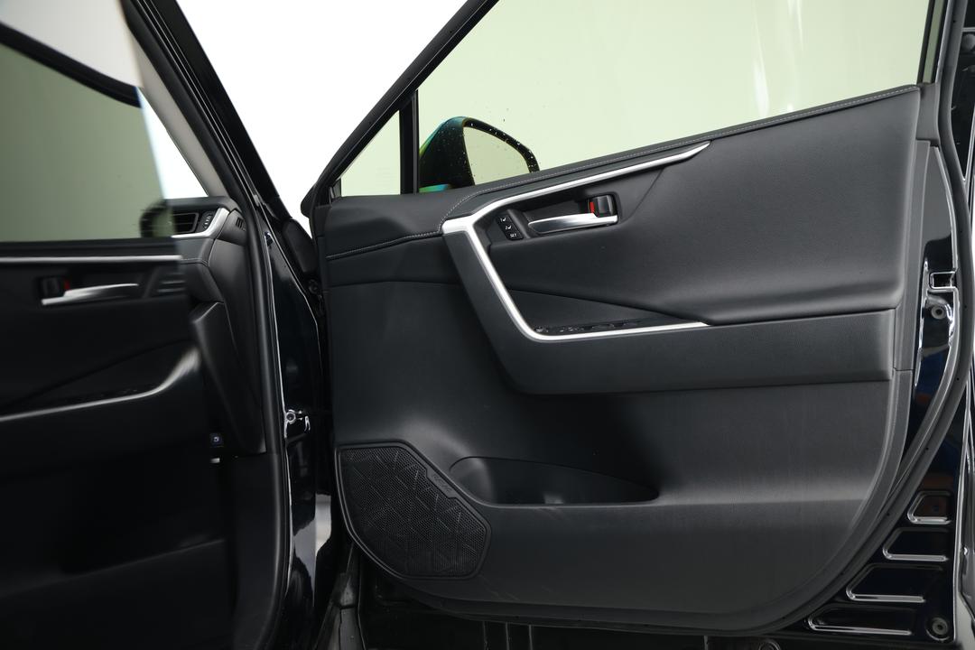 2020 Toyota RAV4 Cruiser (AWD) Hybrid, Automatic, 154992 km, Interior Sunroof/Moonroof