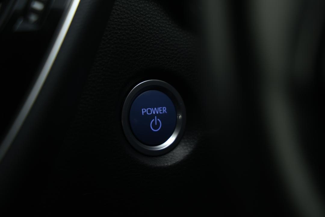 2021 Toyota Corolla Zr Hybrid, Automatic, 50671 km, Drivers Side Adjustment Panel