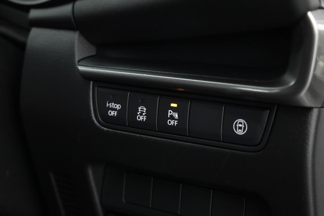 2021 Mazda 3 G20 Pure, Automatic, 107077 km, Utility Switches/Buttons