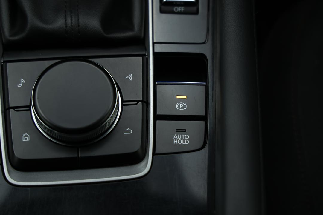 2021 Mazda 3 G20 Pure, Automatic, 107077 km, Dashboard View