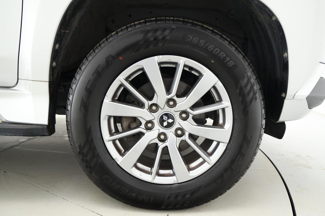 2019 Mitsubishi Pajero Sport Glx (4x4) 5 Seat, Automatic, 138437 km, Right Front Wheel