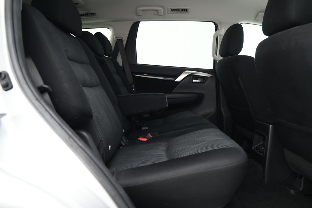 2019 Mitsubishi Pajero Sport Glx (4x4) 5 Seat, Automatic, 138437 km, Right Side Rear Door Cabin View