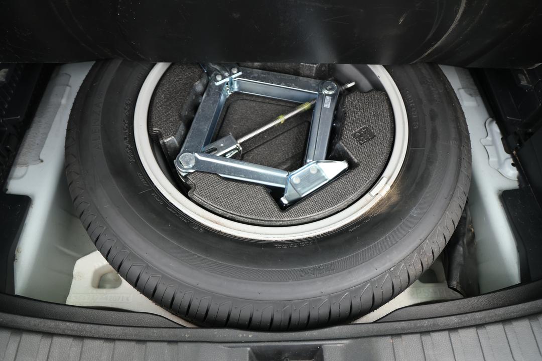 2022 Toyota RAV4 Gx (AWD) Hybrid, Automatic, 109766 km, Spare Wheel