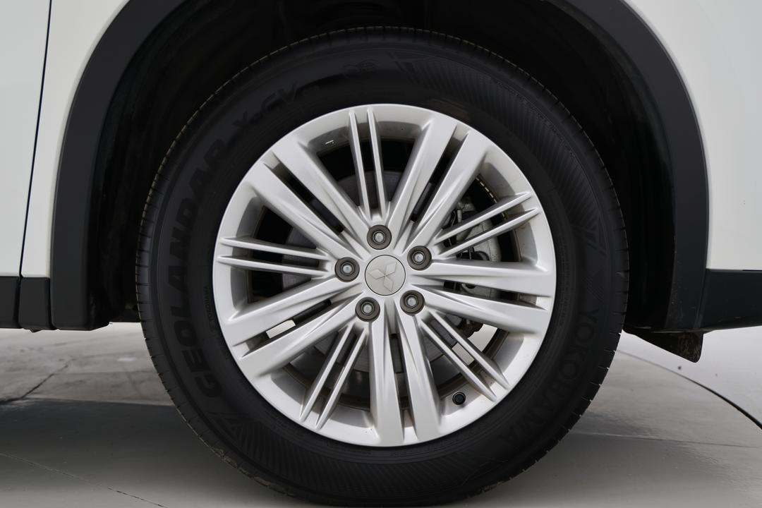 2024 Mitsubishi Outlander Es 5 Seat (2WD), Automatic, 53483 km, Right Front Wheel