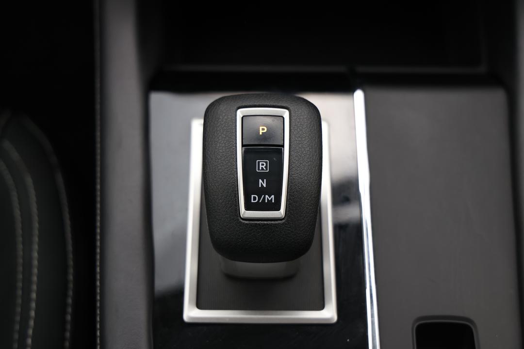 2024 Mitsubishi Outlander Es 5 Seat (2WD), Automatic, 53483 km, Center Console