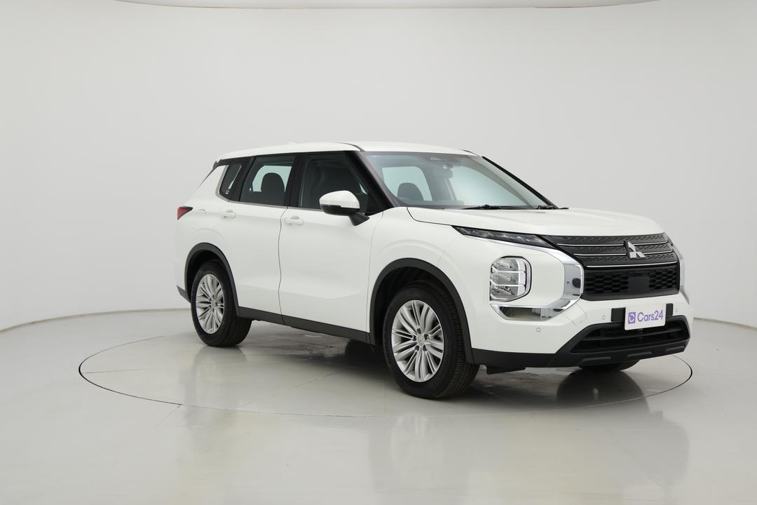 2024 Mitsubishi Outlander Es 5 Seat (2WD), Automatic, 53483 km, Right Front Diagonal (45- Degree) View