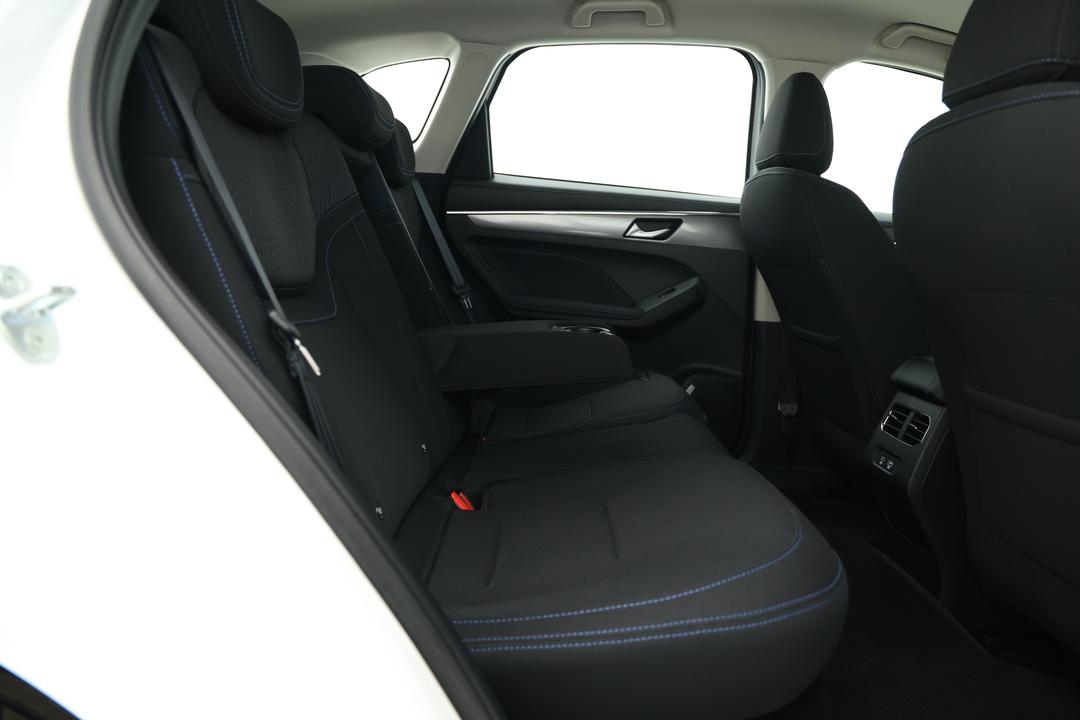 2026 GWM Haval Jolion Premium, Automatic, 527 km, Right Side Rear Door Cabin View