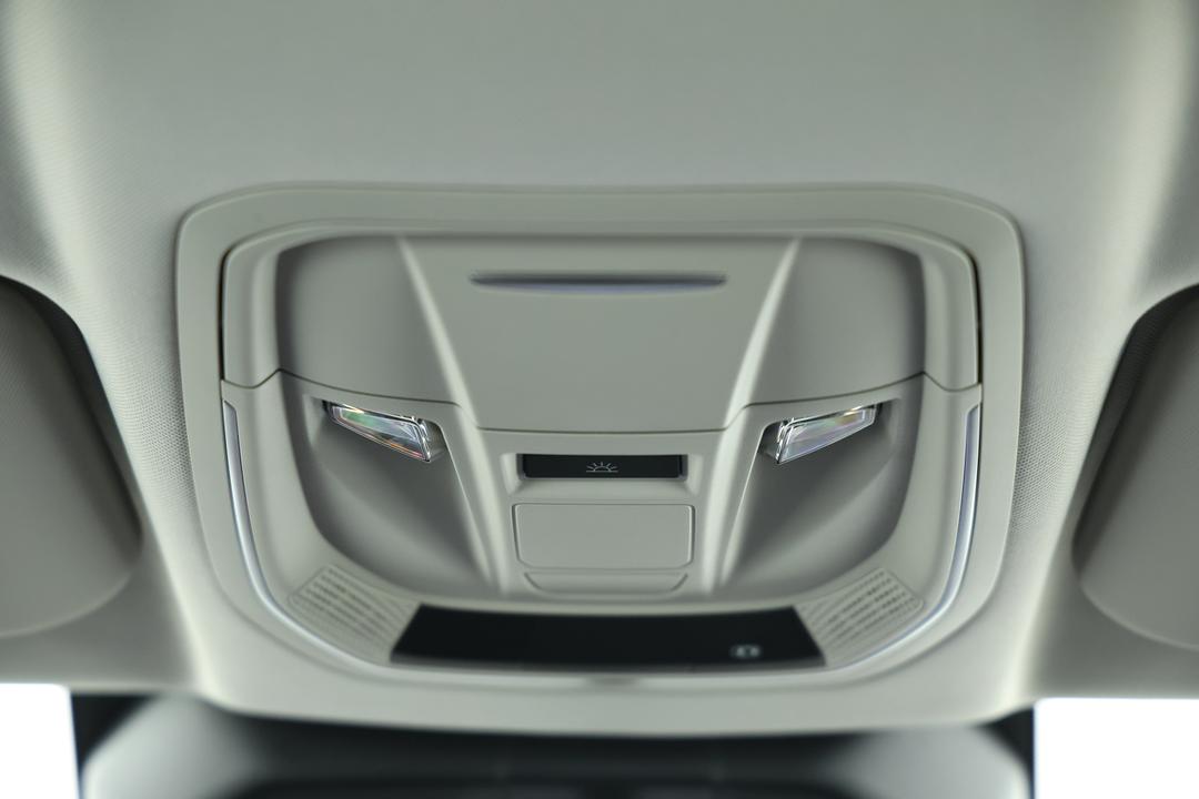 2026 GWM Haval Jolion Premium, Automatic, 527 km, Right Side Front Door Cabin View