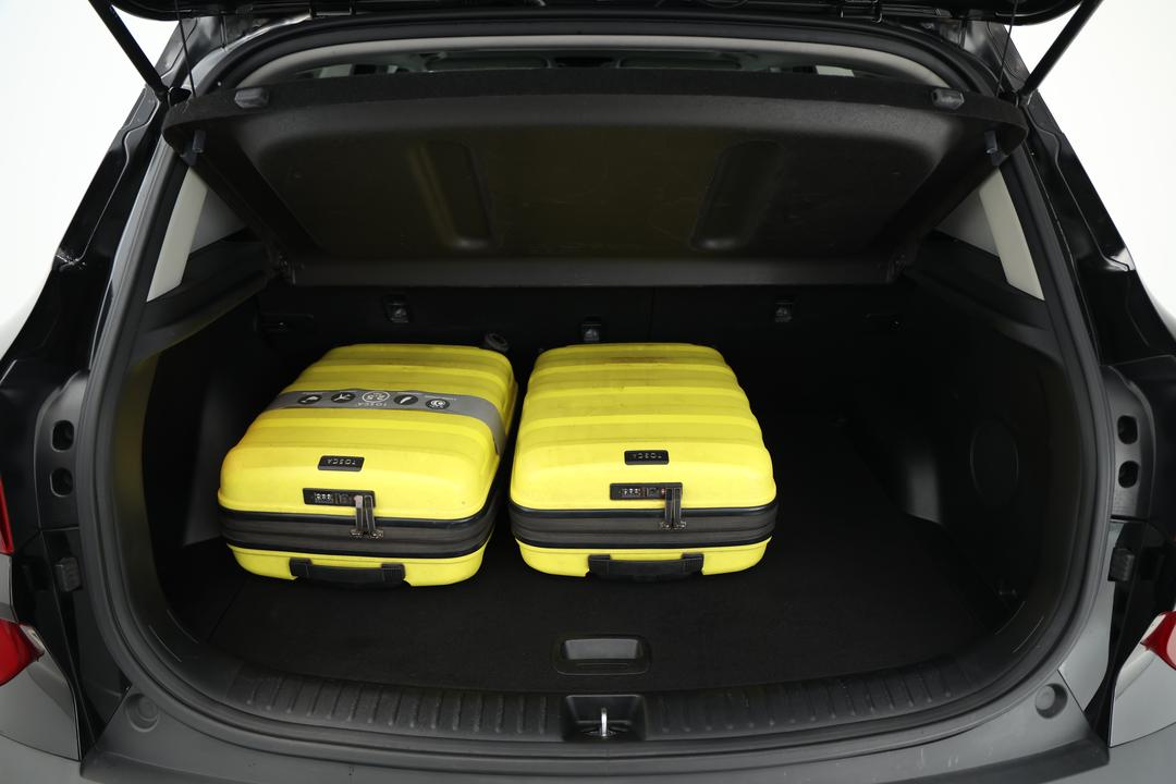2021 Kia Seltos Gt-line (AWD), Automatic, 52079 km, Boot Inside View with Luggage