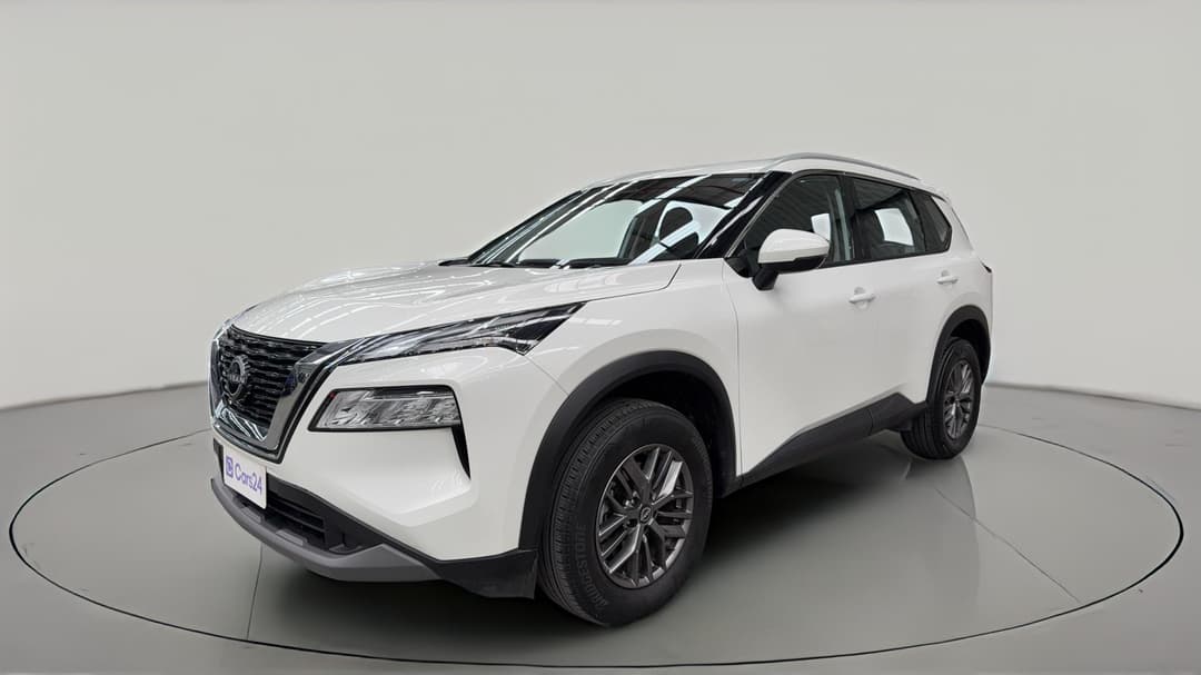 2024 Nissan X-trail St (4WD) 7 Seat, Automatic, 33729 km, Left Front Diagonal (45- Degree) View