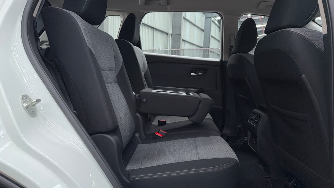 2024 Nissan X-trail St (4WD) 7 Seat, Automatic, 33729 km, Right Side Rear Door Cabin View